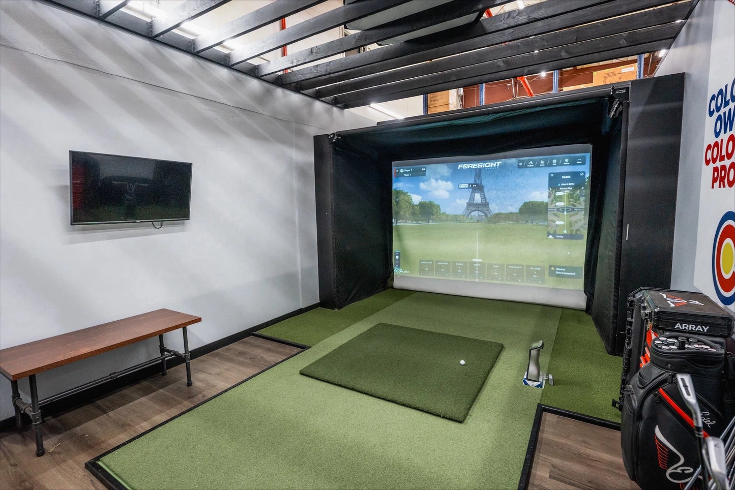 Parlour Series Golf Enclosure – The Sport Screen
