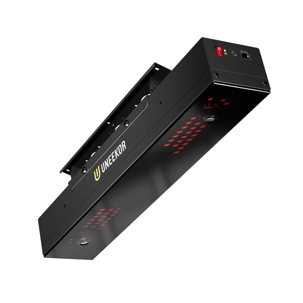 Uneekor Eye XR Launch Monitor